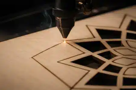 Découpe et gravure laser sur bois